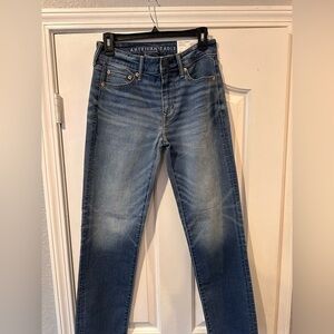 NWT - American Eagle Airflex + Original Straight Size 28x30